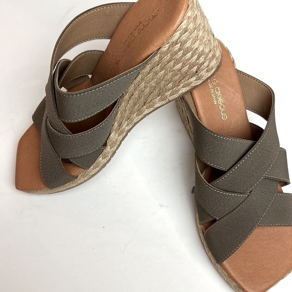 NWOT Andre Assous Rachel Espadrille Wedge Slip On Size 39 EU Taupe with Raffia - Picture 3 of 13